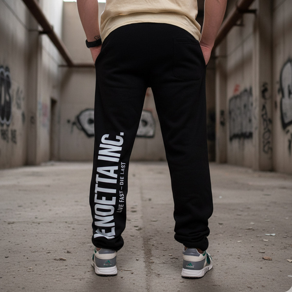 Vendetta Inc. Jogger Live Fast schwarz