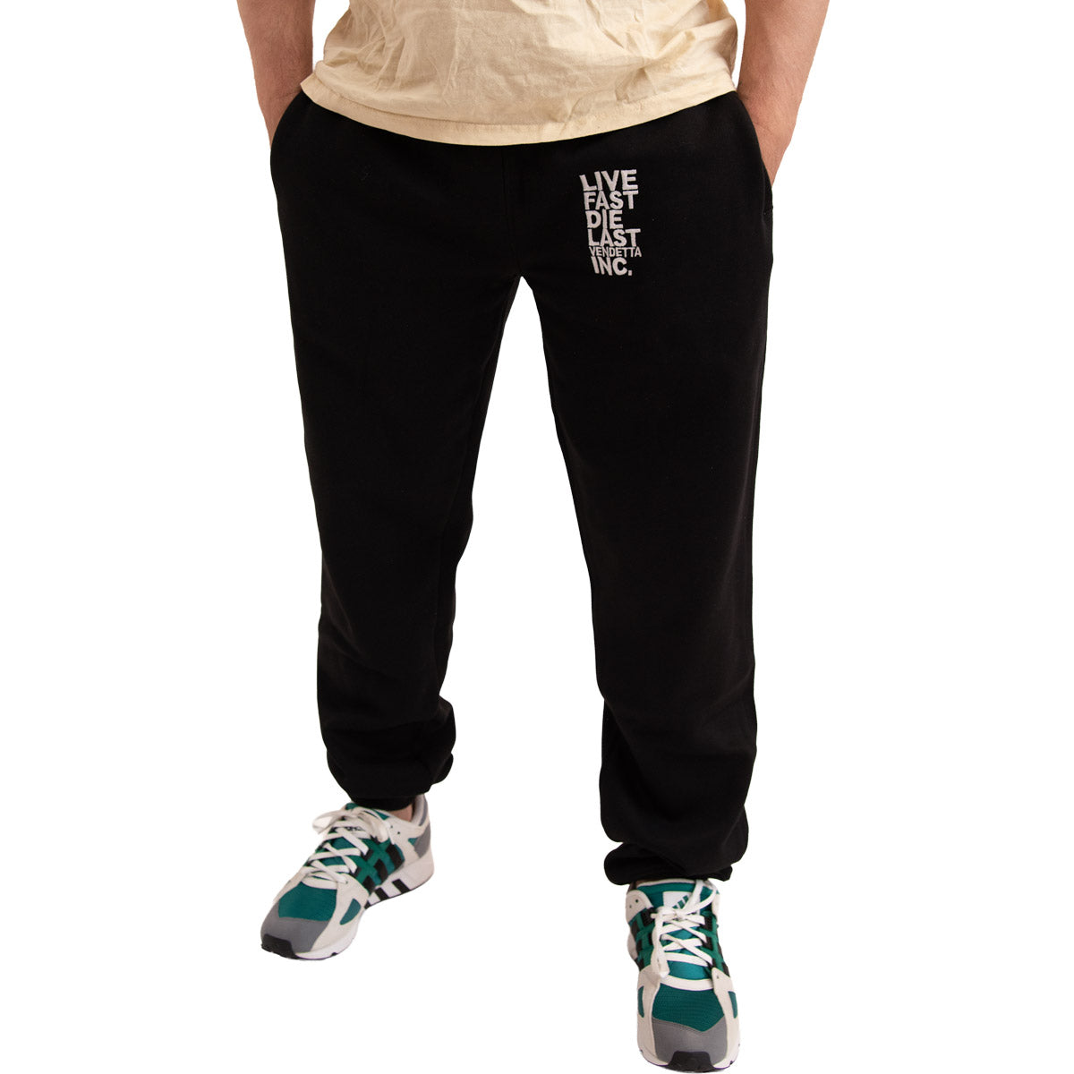 Vendetta Inc. Jogger Live Fast schwarz